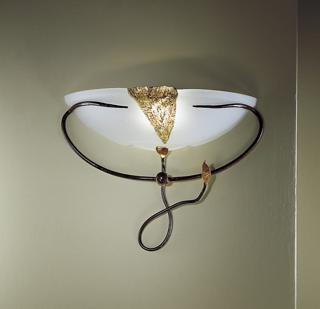 Clivea — featured product